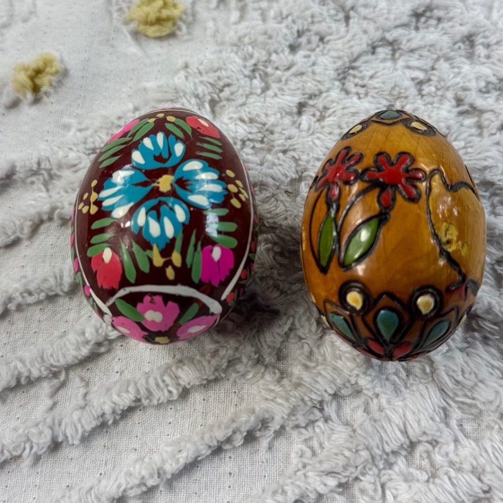 Vintage Hand Painted Wooden Easter Eggs Folk Art Floral Decor Set of 2